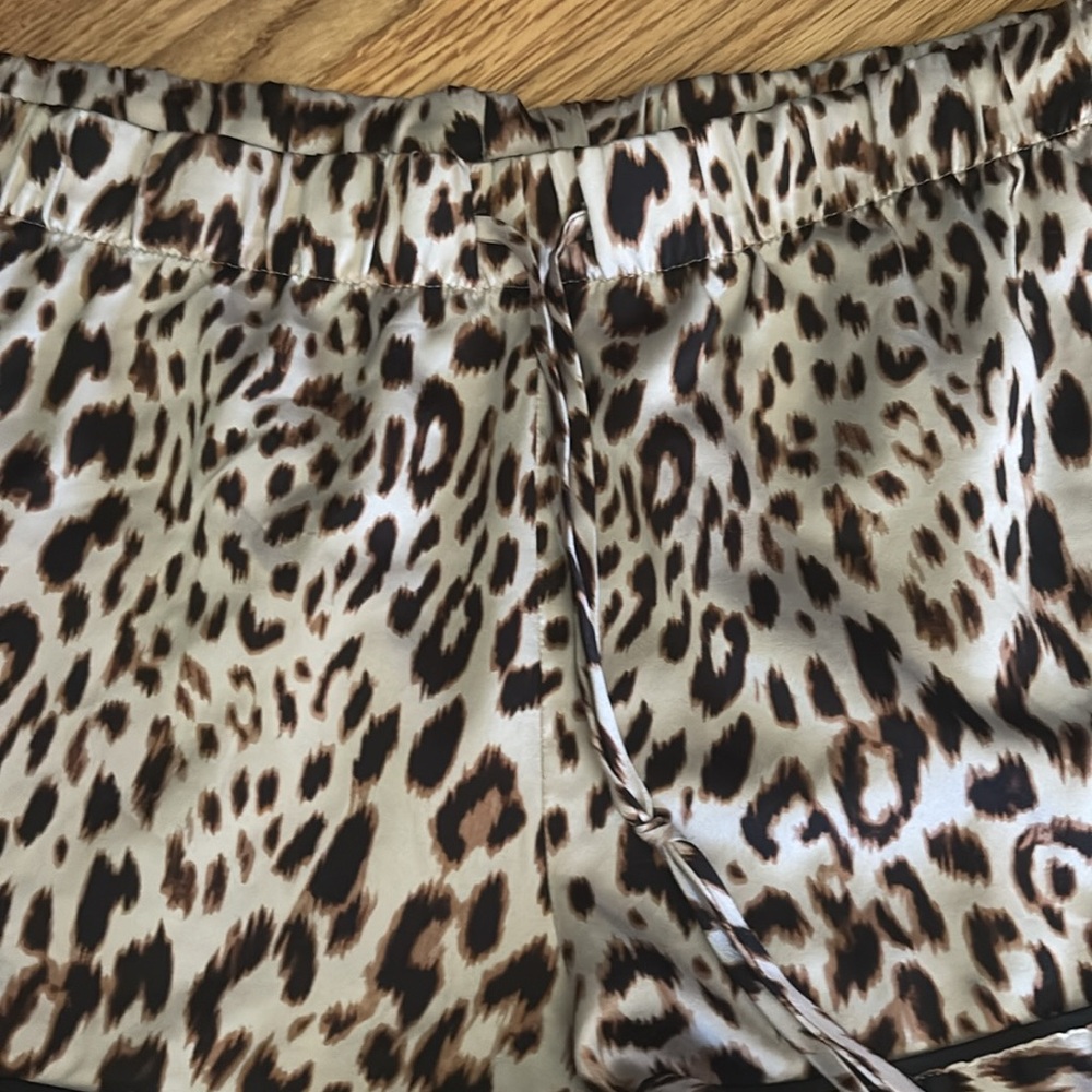Victoria's Secret XL Leopard Print silky pajama shorts - Picture 2 of 4